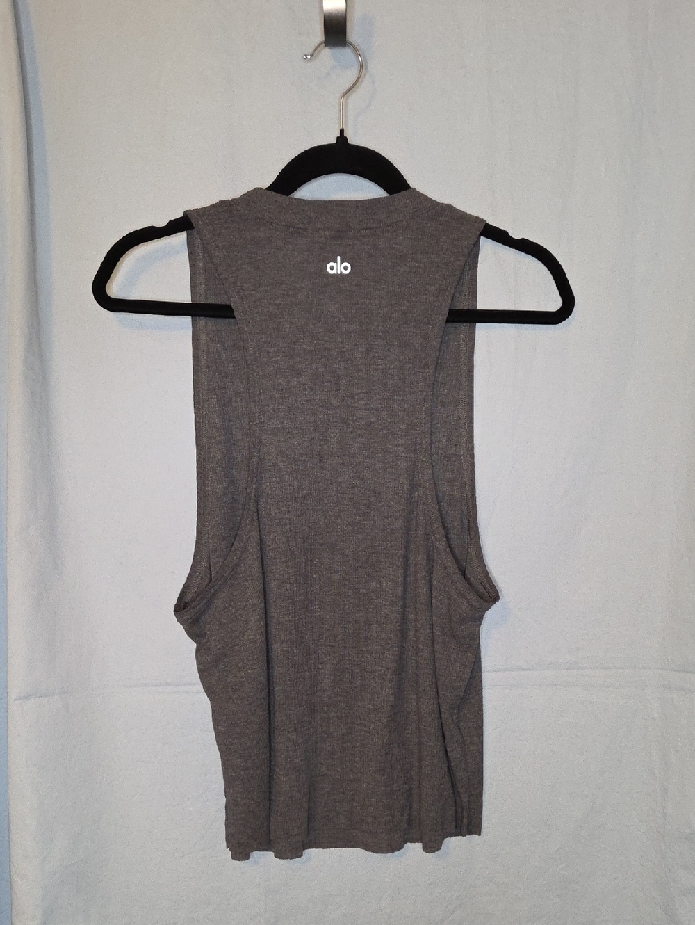 G476. Alo Ribbed Heat Wave Tank in Dark Gray - Size XS/S (?) - Picture 2 of 5